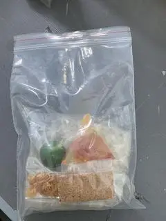 Hình ảnh Bánh tráng túi zip