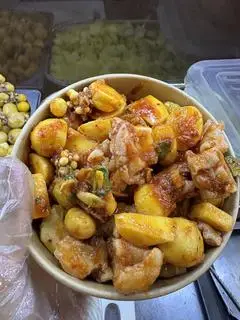 Hình ảnh Chân gà sốt Thái mix trứng non
