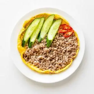 Hình ảnh Cơm thịt bằm phủ trứng
