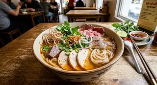 Hình ảnh Bún bò