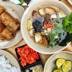 Hình ảnh Combo 1: Bún chả và nem cua bể