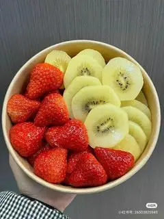 Hình ảnh Set Dâu - Kiwi mọng mát