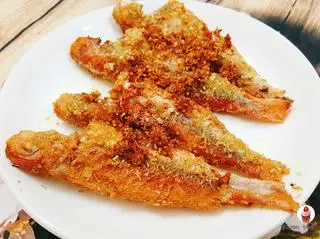 Hình ảnh Cơm+ Cá Hường Chiên