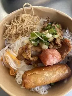 Hình ảnh bún thịt nướng 