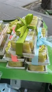 Hình ảnh bánh cốm Làng Vòng có nơ 10 chiếc 
