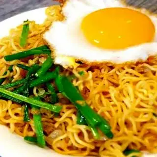 Hình ảnh Mì xào trứng