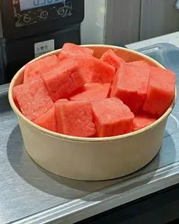 Hình ảnh Dưa hấu hộp 200g