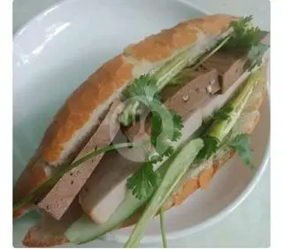Hình ảnh bánh mì thịt bò khô