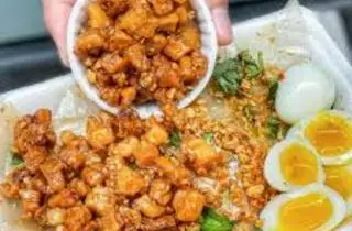 Hình ảnh bánh tráng trộn tóp mỡ 