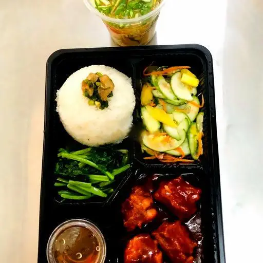 Hình ảnh Cơm Tấm Sườn Xào Chua Ngọt - Canh