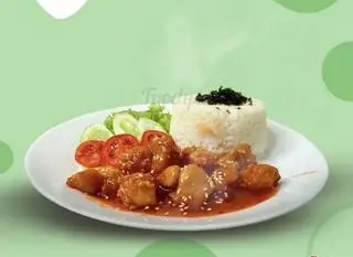 Hình ảnh Cơm Gà Viên Sốt Cay HQ
