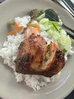Hình ảnh Cơm Tấm Gà Nướng