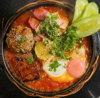 Hình ảnh Bánh Mì Chảo Xíu Mại Đặc Biệt (1 Bánh Mì)