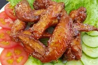 Hình ảnh CƠM GÀ CHIÊN NƯỚC MẮM 