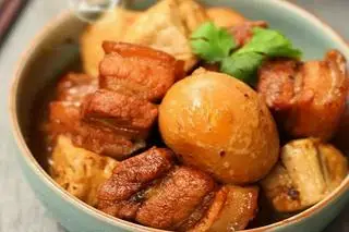Hình ảnh Cơm trứng thịt kho