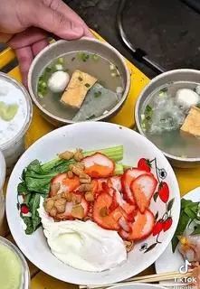 Hình ảnh Mì trộn xá xíu-lòng đào+ canh heo vien