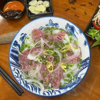 Hình ảnh Phở (Tái, nạm, gầu, gân, viên)