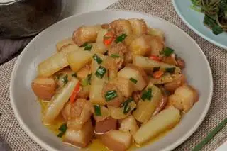 Hình ảnh Ba rọi kho củ cải trắng