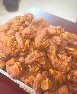 Hình ảnh Chân giò hầm 卤猪脚