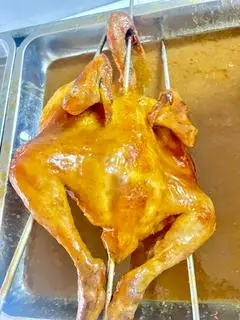 Hình ảnh GÀ NƯỚNG MẬT ONG VÀNG ÓNG ( nữa con)
