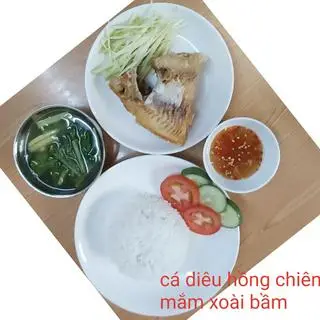 Hình ảnh Cá diêu hồng chiên nước mắm xoài bằm