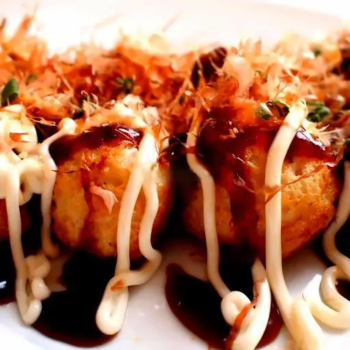 Hình ảnh Takoyaki 2 viên thanh cua - 2 viên xúc xích