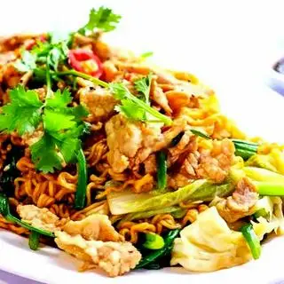 Hình ảnh Mì xào bò