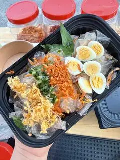 Hình ảnh Bánh tráng phơi sương chà bông mỡ hành