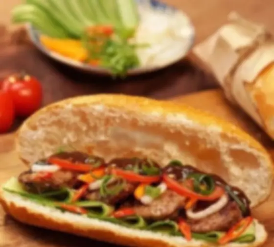 Hình ảnh Bánh mì pate thịt nướng xá xíu