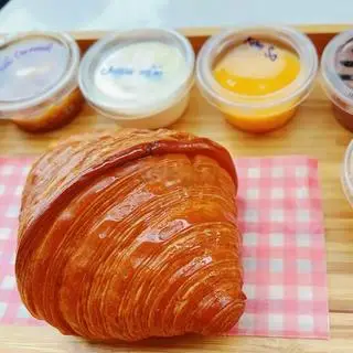 Hình ảnh Chocolate milo croissant