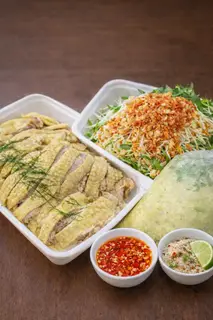 Hình ảnh Cháo gỏi gà chua ngọt góc tư 2 người
