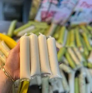 Hình ảnh kem mãng cầu chuẩn vị nhà làm siêu nhiều mãng cầu ( 10bịch như hình)