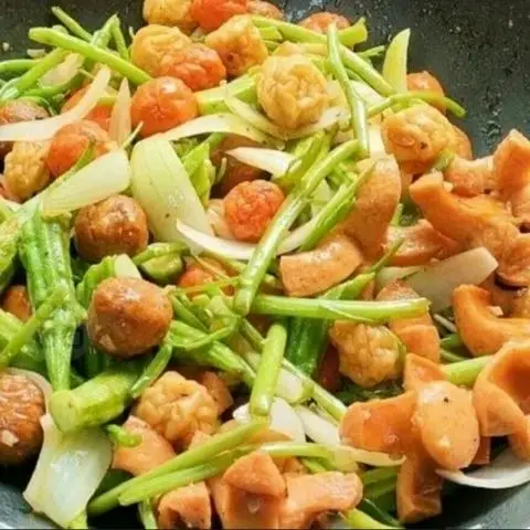 Hình ảnh Combo cá viên chiên nước mắm khổng lồ(5-6 người)