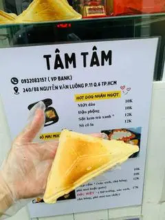 Hình ảnh Hotdog xúc xích phô mai bò cười 