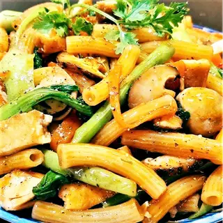 Hình ảnh Nui xào rau củ