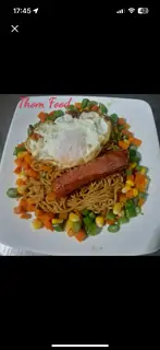 Hình ảnh Mỳ trộn lạp xưởng - trứng