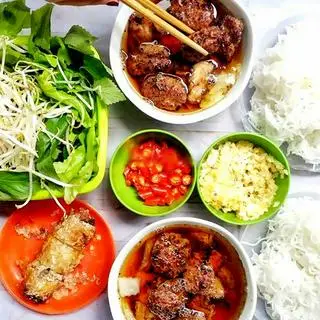 Hình ảnh Bún Chả lẫn +  chả xương sông