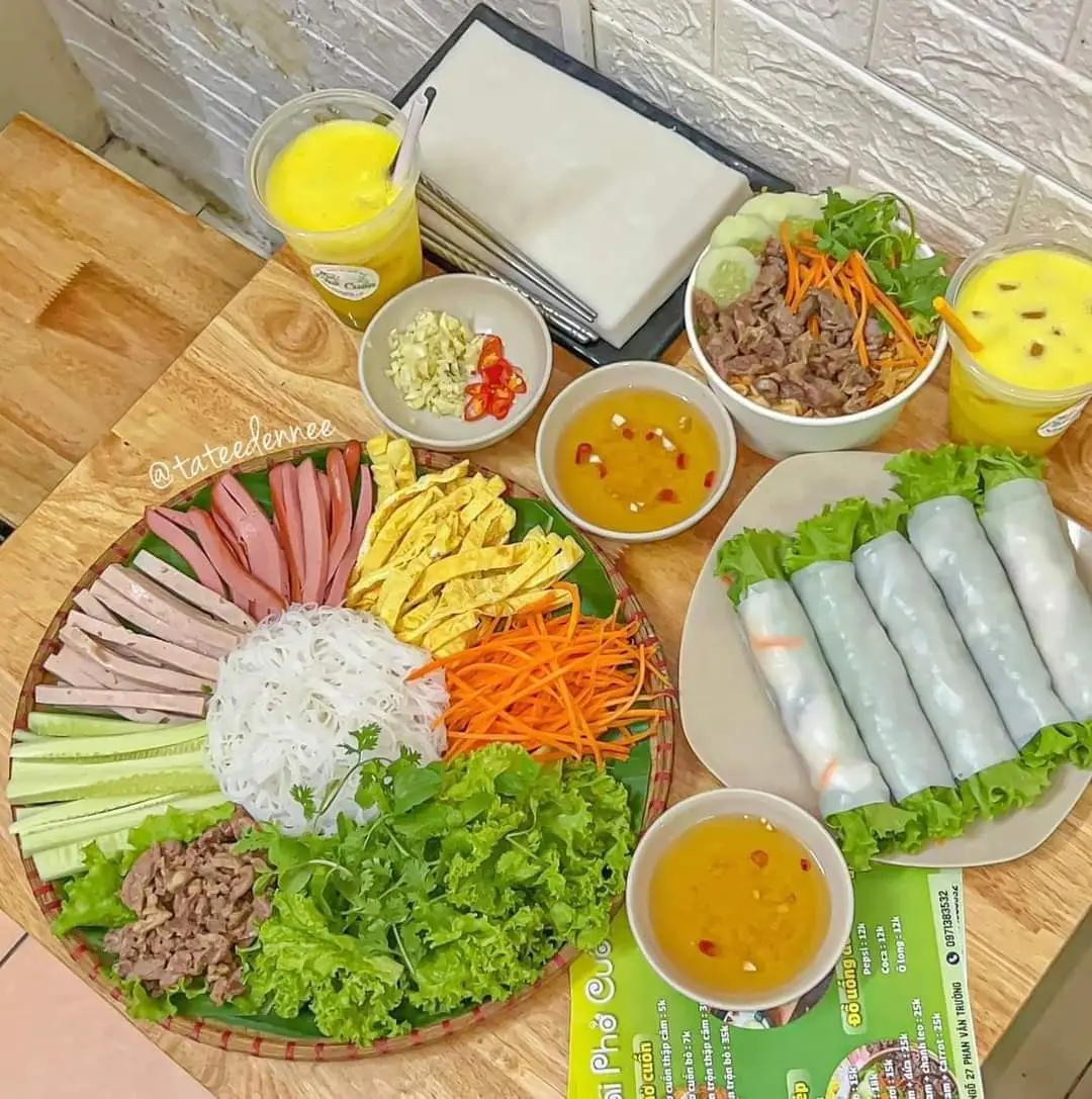 Hình ảnh 5 cuốn thập cẩm - 1 bún trộn bò - 2 cocacola