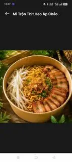 Hình ảnh Mì trộn thịt heo áp chảo