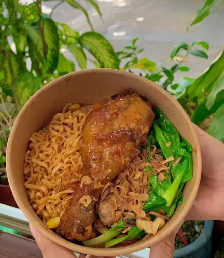 Hình ảnh Mì Trộn Đùi Gà phô mai 