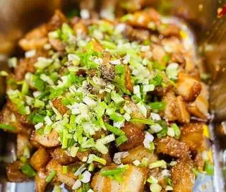 Hình ảnh Cơm ba rọi chiên nước mắm