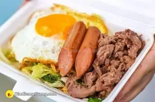 Hình ảnh Mì trộn bò xúc xích - cafe đá