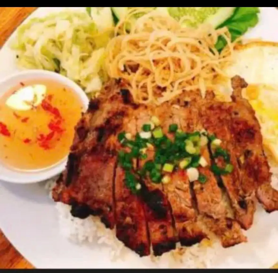 Hình ảnh Com tấm sườn bì