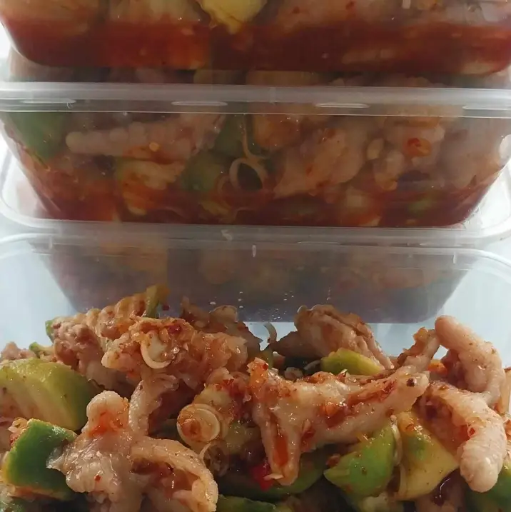 Hình ảnh Chân Gà Rút Xương Sốt Thái 