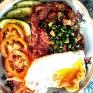 Hình ảnh Cơm sườn ốp la