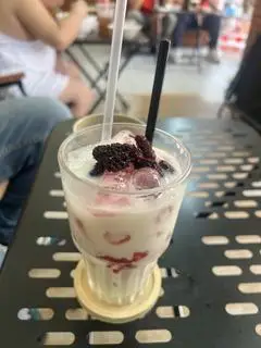 Hình ảnh Yogurt dâu tằm