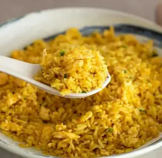 Hình ảnh cơm chiên bơ tỏi 