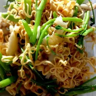 Hình ảnh Mì Xào Ốc Móng Tay
