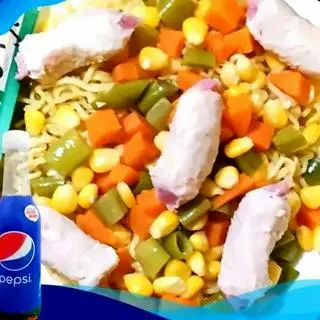 Hình ảnh Mì trộn mực soắn - pepsi