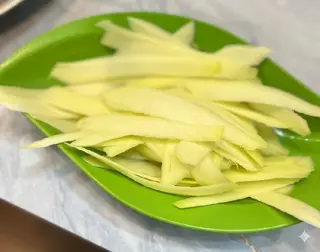 Hình ảnh Xoài Chua Thêm